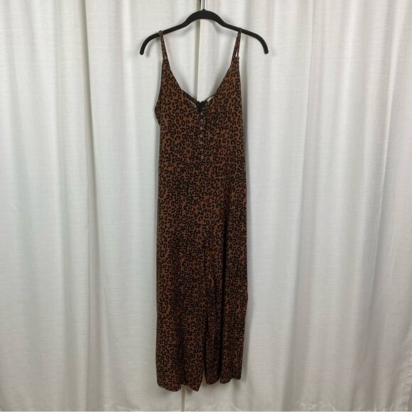 American Eagle Brown Leopard Print Wide Leg Cropped Jumpsuit Sz.M NWT - Picture 4 of 15
